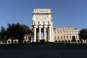 genua, italien - 5. april 2020 - die straßen der innenstadt sind aufgrund der covid-quarantäne des coronavirus wüste foto