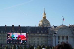 paris, frankreich - 5. oktober 2018 - paris feiert die beerdigung von charles aznavour foto