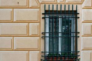 genua nervi historisches dorf viertel häuser fenster foto