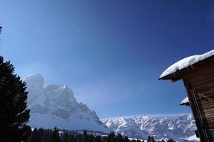 Eiszapfen im Winter Dolomiten Berghütte foto