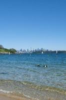 Taucher beim Tauchen in Sydney Watson Bay foto