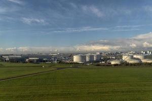 gebäude und betriebsgebiet des flughafens schiphol amsterdam foto