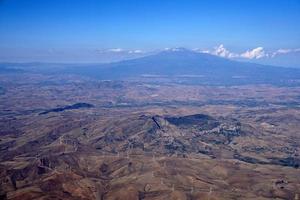 sizilien catania vulkan ätna luftaufnahme foto