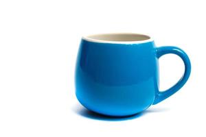 isolierte blaue Tasse foto