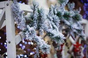 Vintage Weihnachtshintergrund mit Weihnachtsdekoration foto