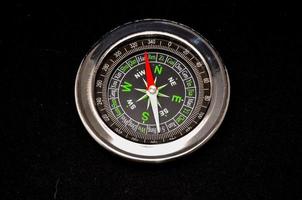 Kompass auf dem Boden foto