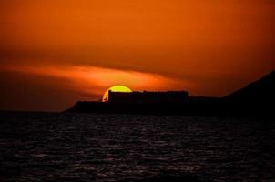 schöne Aussicht auf den Sonnenuntergang foto