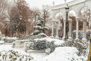 Winterstadt im Schnee foto