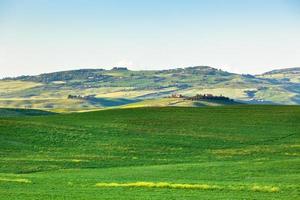 toskanische hügellandschaft im freien foto