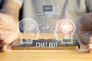 konzeptionell ein KI-Chatbot oder eine künstliche Intelligenz, die auf natürliche Weise durch Nachrichten mit Menschen kommunizieren kann. foto