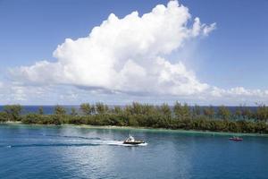 Nassauer Hafen und paradiesische Insel foto