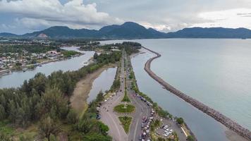 Luftbild von Ulee Lheue Kreisverkehr, Stadt Banda Aceh, Indonesien. foto