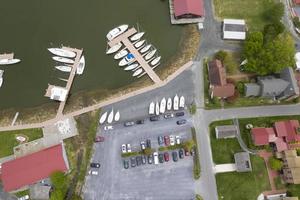 Schiffe an den Docks in St. michaels maryland chespeake bay luftbild panorama foto