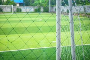Fußballplatz, Futsal-Feld, grünes Gras, Sport im Freien foto