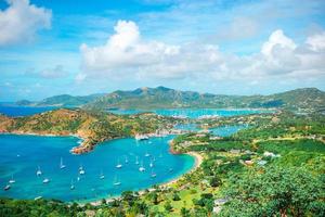 Blick auf den englischen Hafen von Shirley Heights, Antigua foto