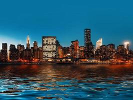 Manhattan. am späten Abend New York City Skyline Panorama foto