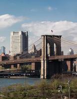 Blick auf die Brooklyn Bridge foto