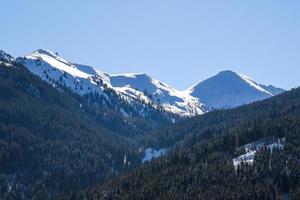 Winterlandschaft in den österreichischen Alpen foto