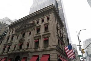 New York, Usa - 6. Mai 2019 - 5th Avenue voller Menschen foto