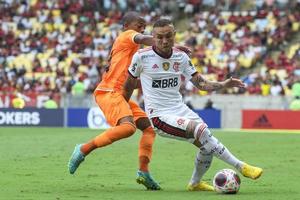 rio, brasilien - 21. januar 2022, everton cebolinha spieler im spiel zwischen flamengo vs nova iguacu bis zur 03. runde der carioca-meisterschaft im maracana-stadion foto