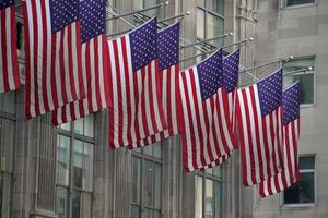 amerikanische Flaggen in der 5th Avenue New York City