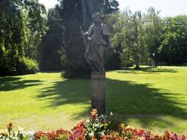 Österreich-Statue in Graz Österreich Gärten des Parks foto