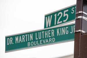 New Yorker Straßenschild Martin Luther King foto