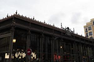 madrid, spanien - 1. april 2019 - der markt von san miguel foto