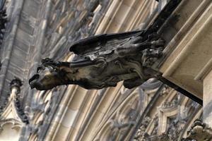 prag kuppel kaste heiliger veit kirche wasserspeier detal foto