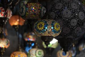 arabische bunte Lampenlaterne aus Glas foto