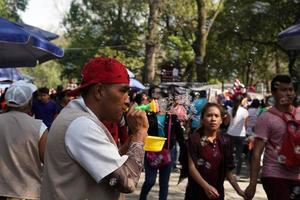 Mexiko-Stadt, 3. Februar 2019 - Stadtpark Chapultepec am Sonntag voller Menschen foto