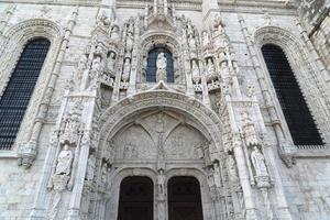 lissabon jeronimos kloster bei sonnenuntergang foto