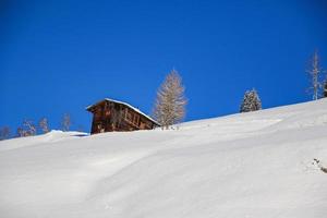 Winterlandschaft in den österreichischen Alpen foto