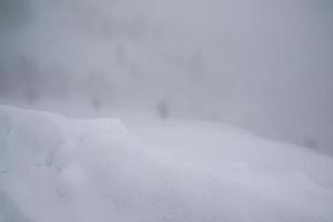 Winterlandschaft in den österreichischen Alpen foto