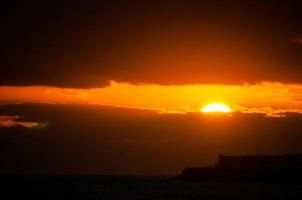 bunter Himmel bei Sonnenuntergang foto