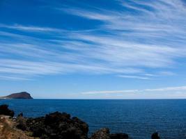 Meereslandschaft im Sommer foto