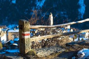 Signalbergweg über einem Land foto