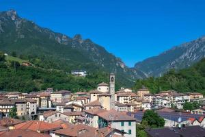 san giovanni bianco. land des mittleren tals brembana. Italien foto