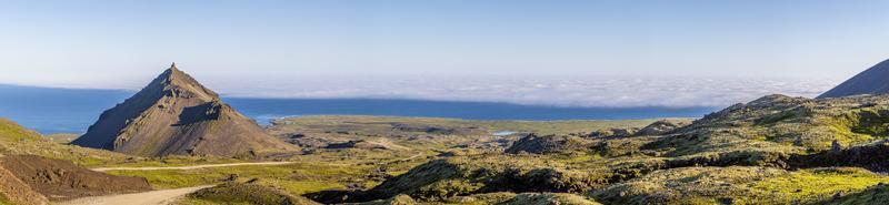 Panoramablick vom Vulkan Snaefellsjokull über die Halbinsel Snaefells auf Island im Sommer foto