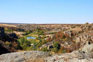 Fluss Mertvovod in der Region Aktovsky Kanyoin Mykolajiw, Ukraine foto