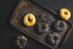 Donuts auf Backblech foto