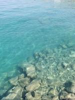 türkisfarbenes Wasser der Adria foto