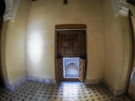 al-attarine madrasa in fes, marokko foto