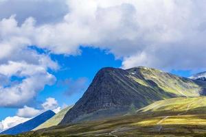 wunderschönes berg- und landschaftsnaturpanorama rondane nationalpark norwegen. foto