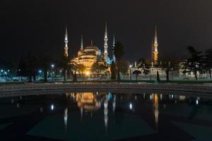 Blaue Moschee in Istanbul bei Nacht foto