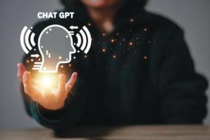 handberührender digitaler chatbot für den zugriff auf informationen und daten im online-netzwerk, roboteranwendung und globale verbindung, ai, künstliche intelligenz, innovation. foto