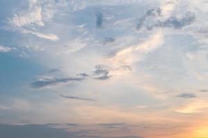 Himmel bei Sonnenuntergang foto