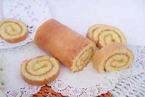 Kuchen mit köstlich Ananas Marmelade wie ein Hintergrund foto