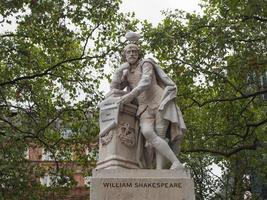 Shakespeare-Statue in London foto