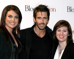 los angeles, 9. feb - nadia bjorlin, brandon beemer, farnaz saminia kommen am 9. februar 2012 zur blutmondvorführung im sony pictures studio in culver city, ca foto